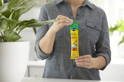 Miracle-Gro Pour & Feed Singles Ready-to-Use Plant Food