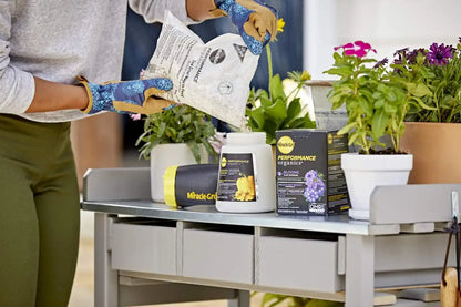 Miracle-Gro Performance Organics Blooms Plant Nutrition, 1 lb.