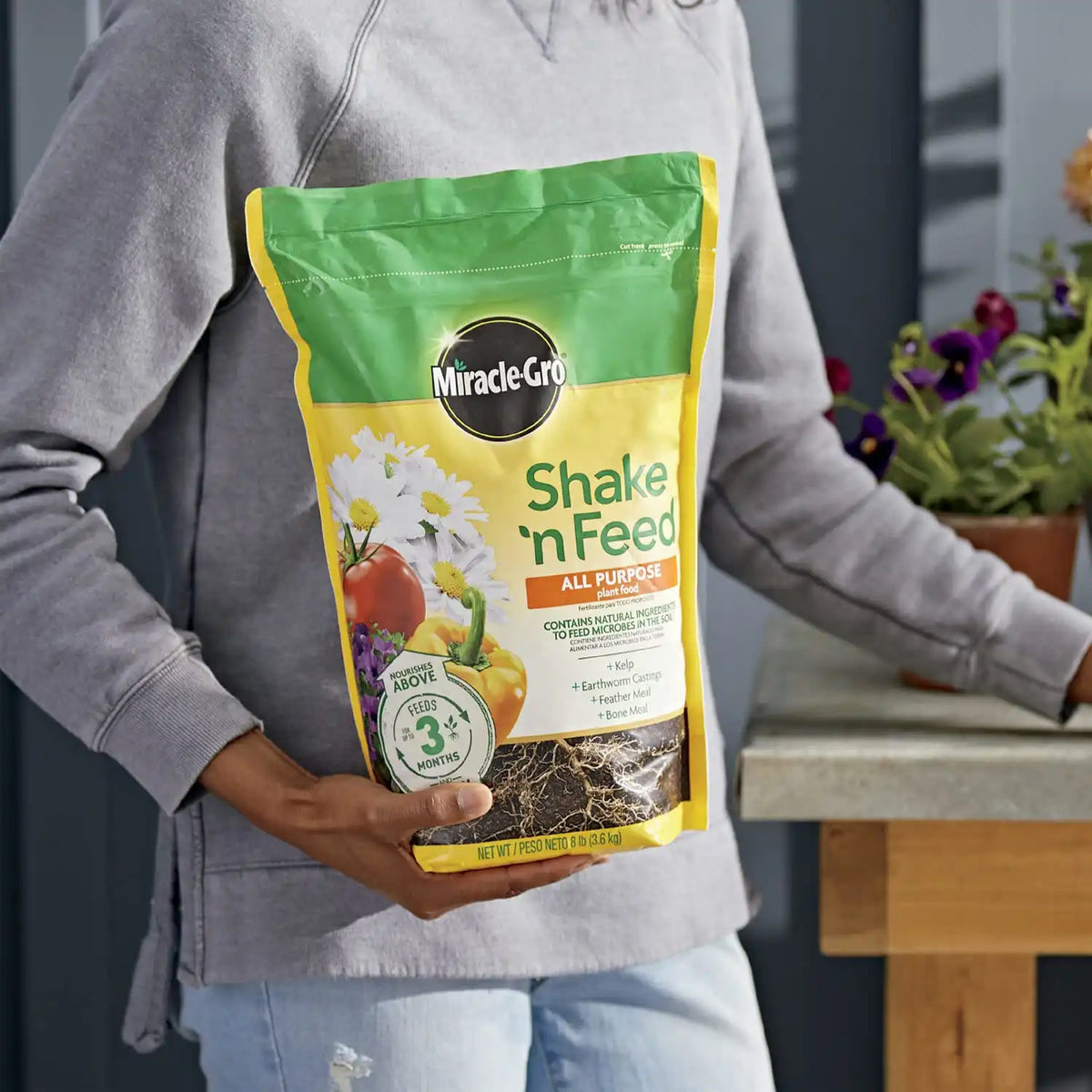 Miracle-Gro Shake 'N Feed All Purpose Plant Food - Outdoor and Indoor Plant Food for In-Ground and Containers, Feeds for up to 3 Months, 8 lbs. (Pack of 4)