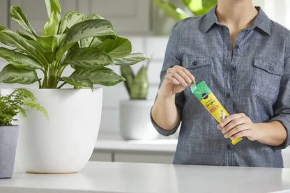 Miracle-Gro Pour & Feed Singles Ready-to-Use Plant Food
